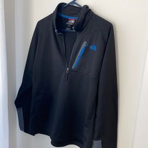 Men’s North Face pullover